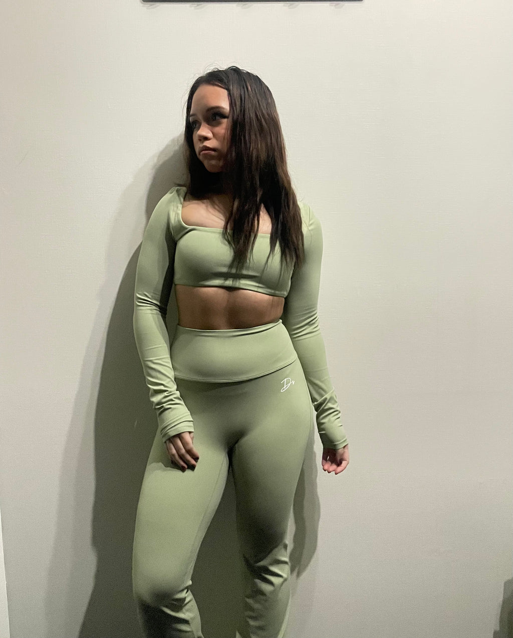 Essentials Flare Leggings Seamless Olive