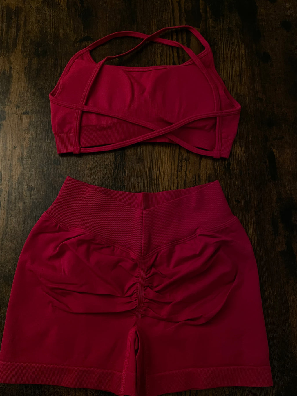 Essentials Shorts Seamless Dark Red
