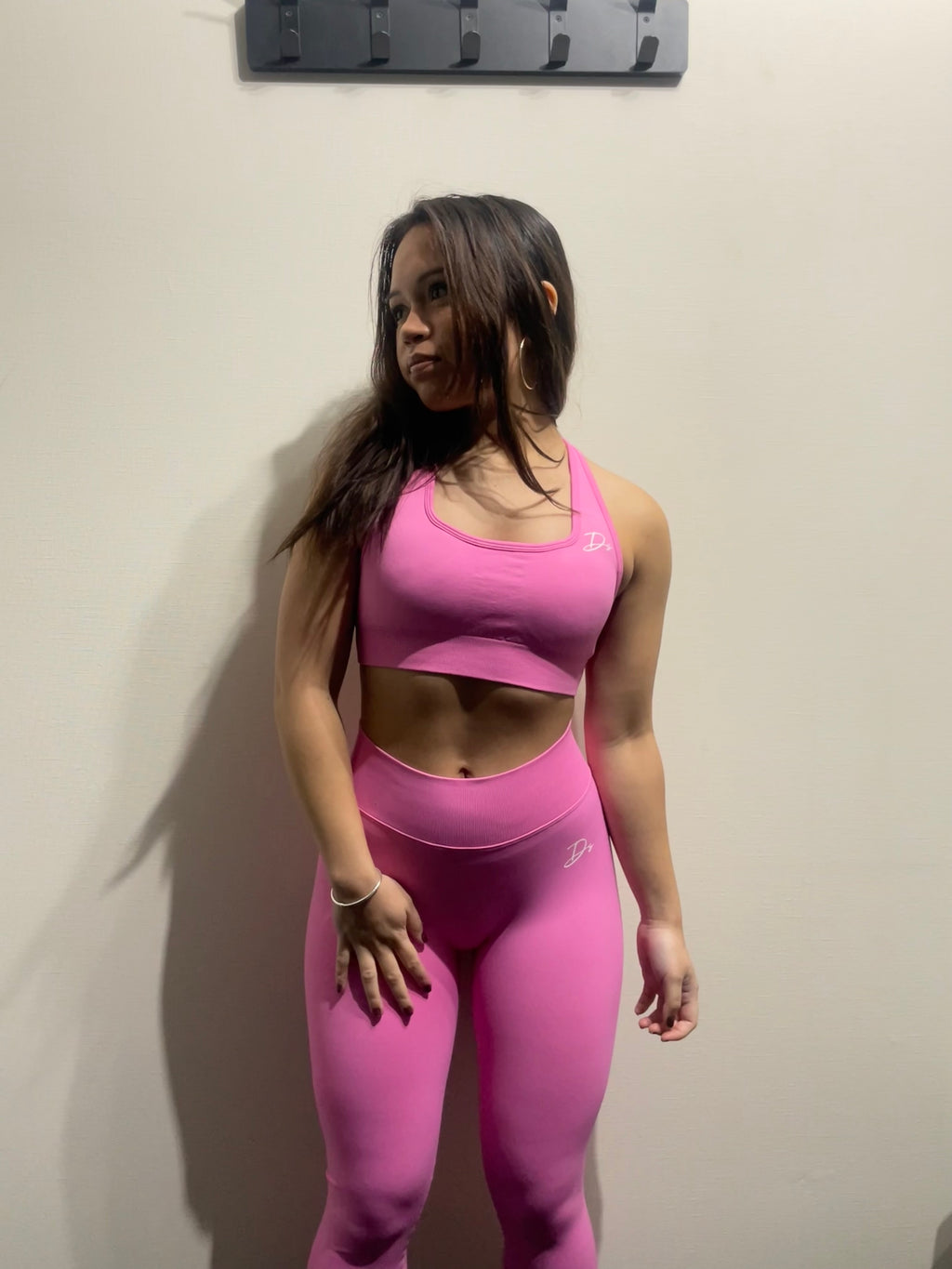 Essentials Halter Sports Bra Seamless Pink