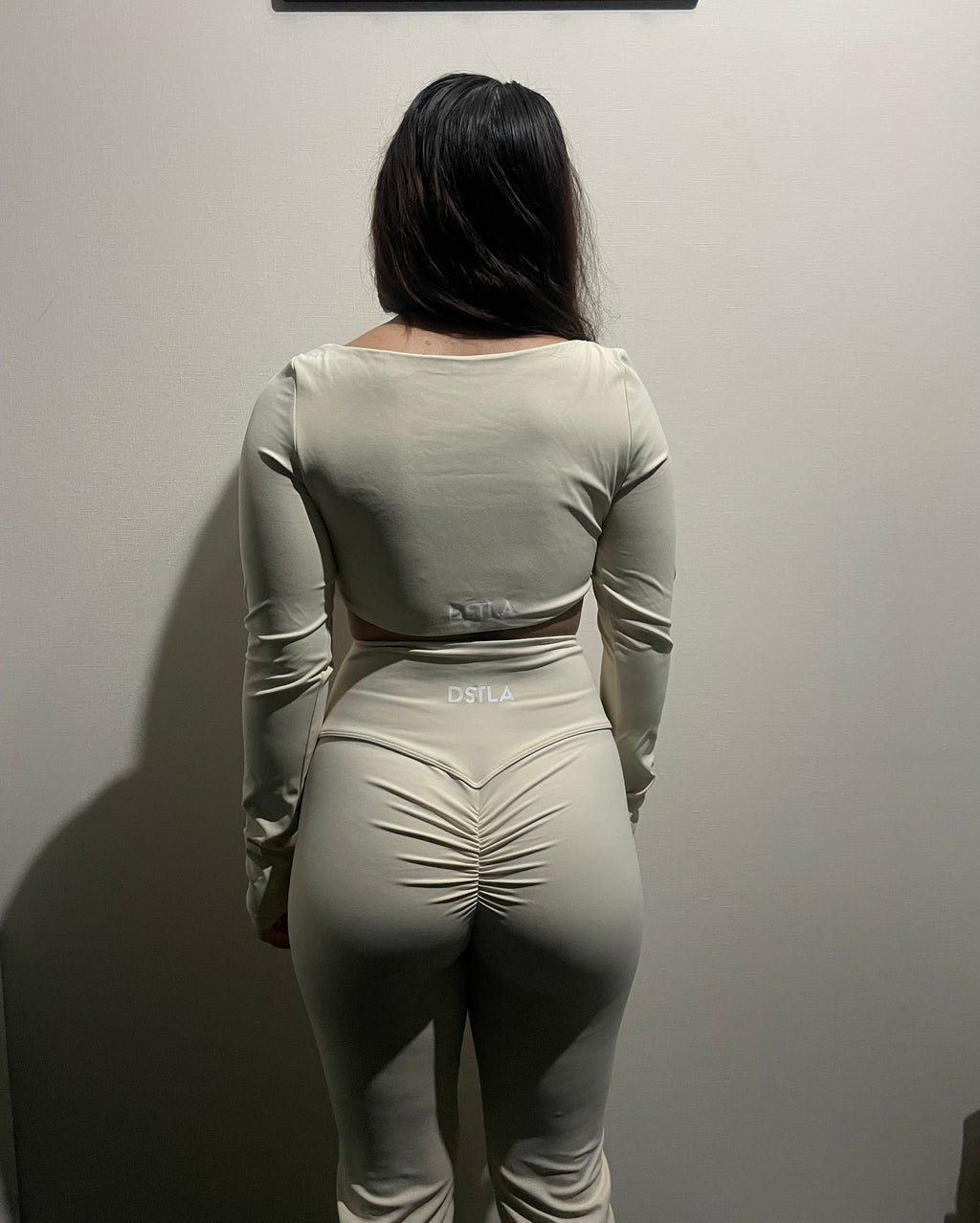 Essentials Long Sleeve Sports Bra Seamless Beige