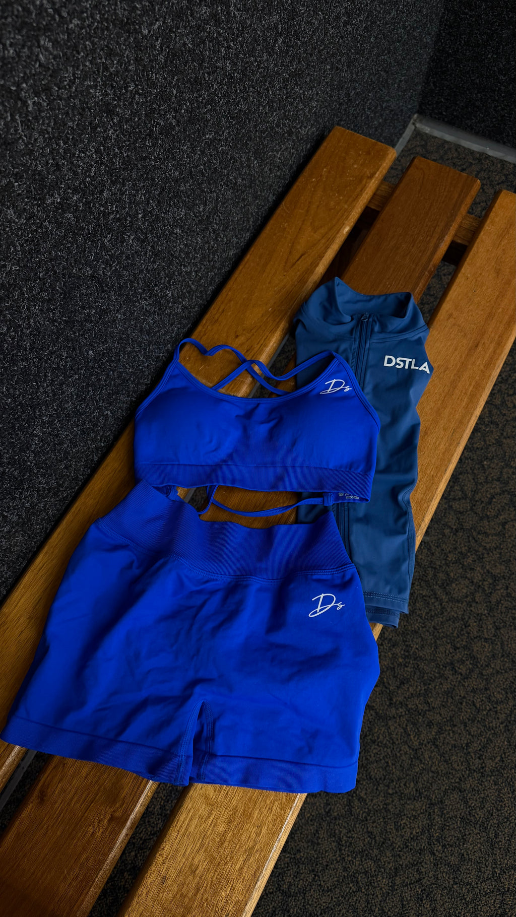 Essentials set